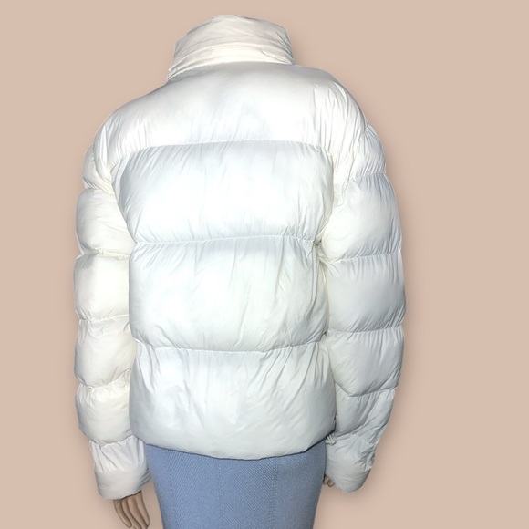 NWT Fabletics women’s essential puffer cropped, insulated jacket Size L - Picture 9 of 15